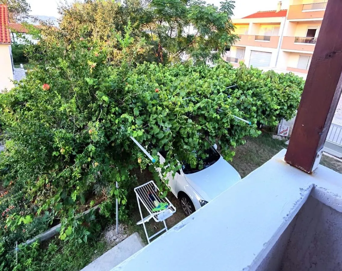 Apartment At Sandy Beach Zdrijac Nin 4 0*,